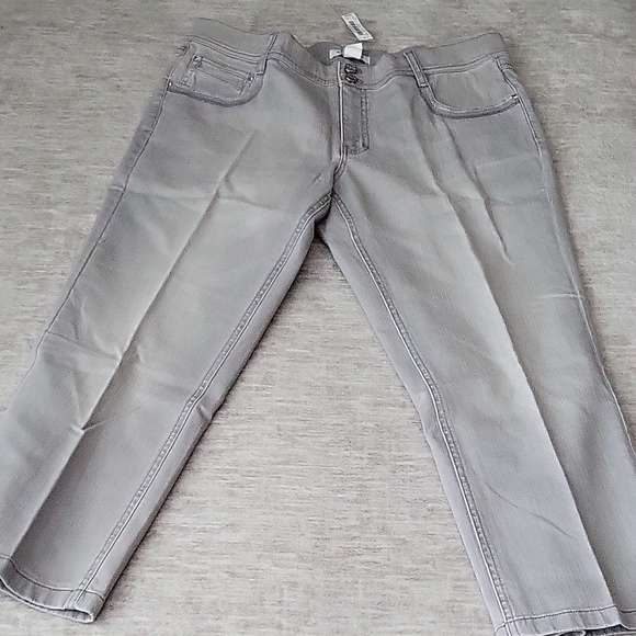 White House Black Market Women's Light Gray Ankle Jeans - Picture 5 of 5